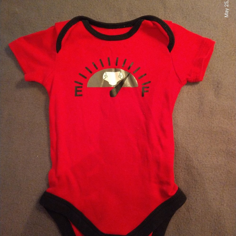 infant graphic design onesie, 3-6M, diaper 3/4 full